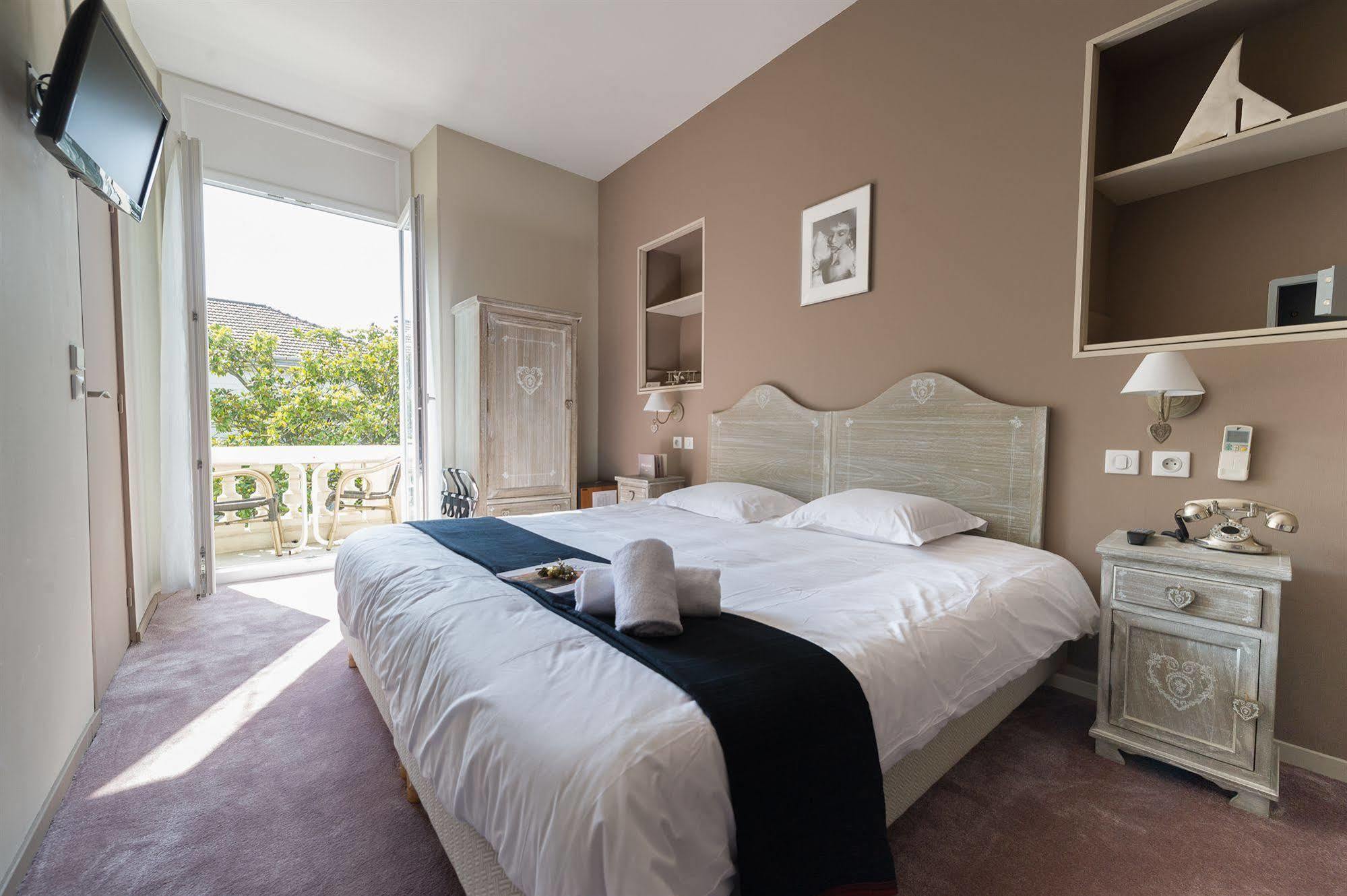 Hotel Oxford Канны Экстерьер фото